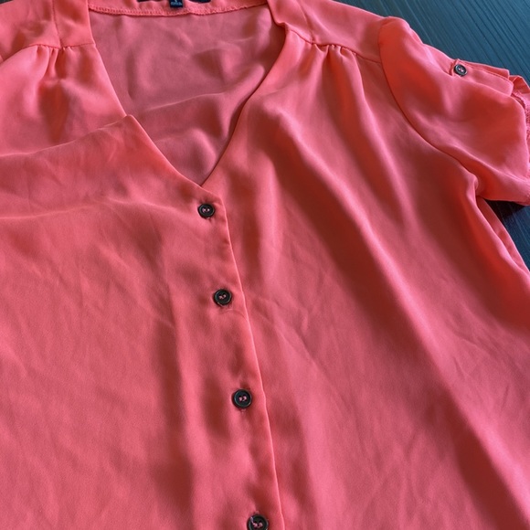 Sweet Rain ladies polyester blouse with button front in size small. - Picture 5 of 8